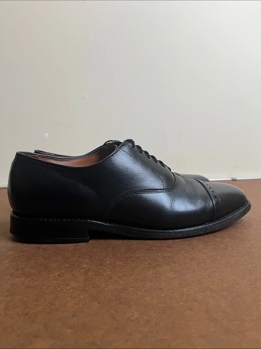 Allen Edmonds Byron Men’s Size US 9D EU 43 UK/AU 8.5 black Cap Toe Dress Shoe